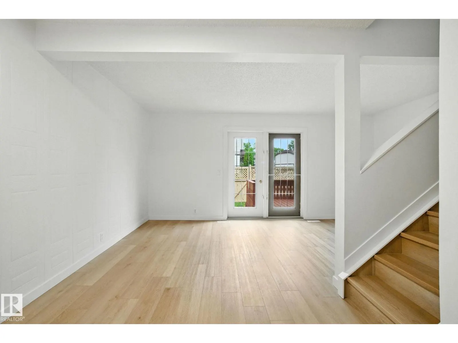5412 146 AV NW