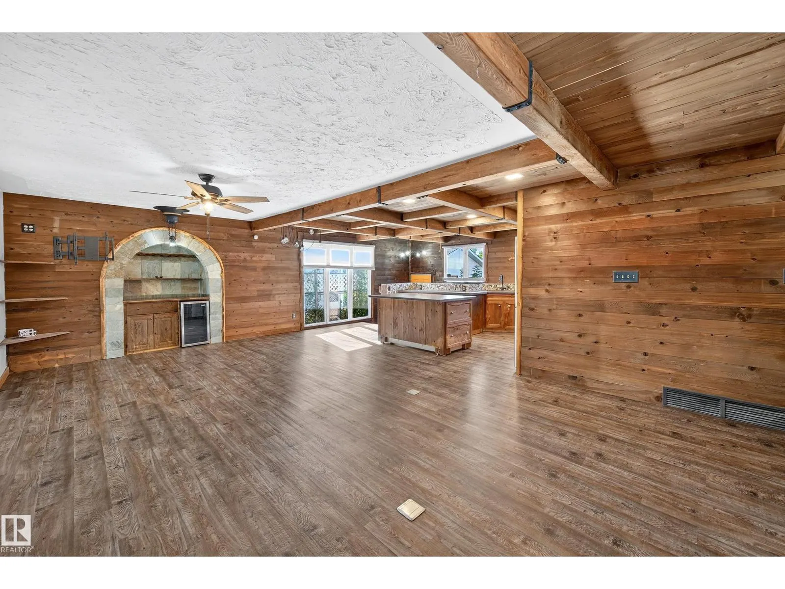 116 CORINTHIA DR
