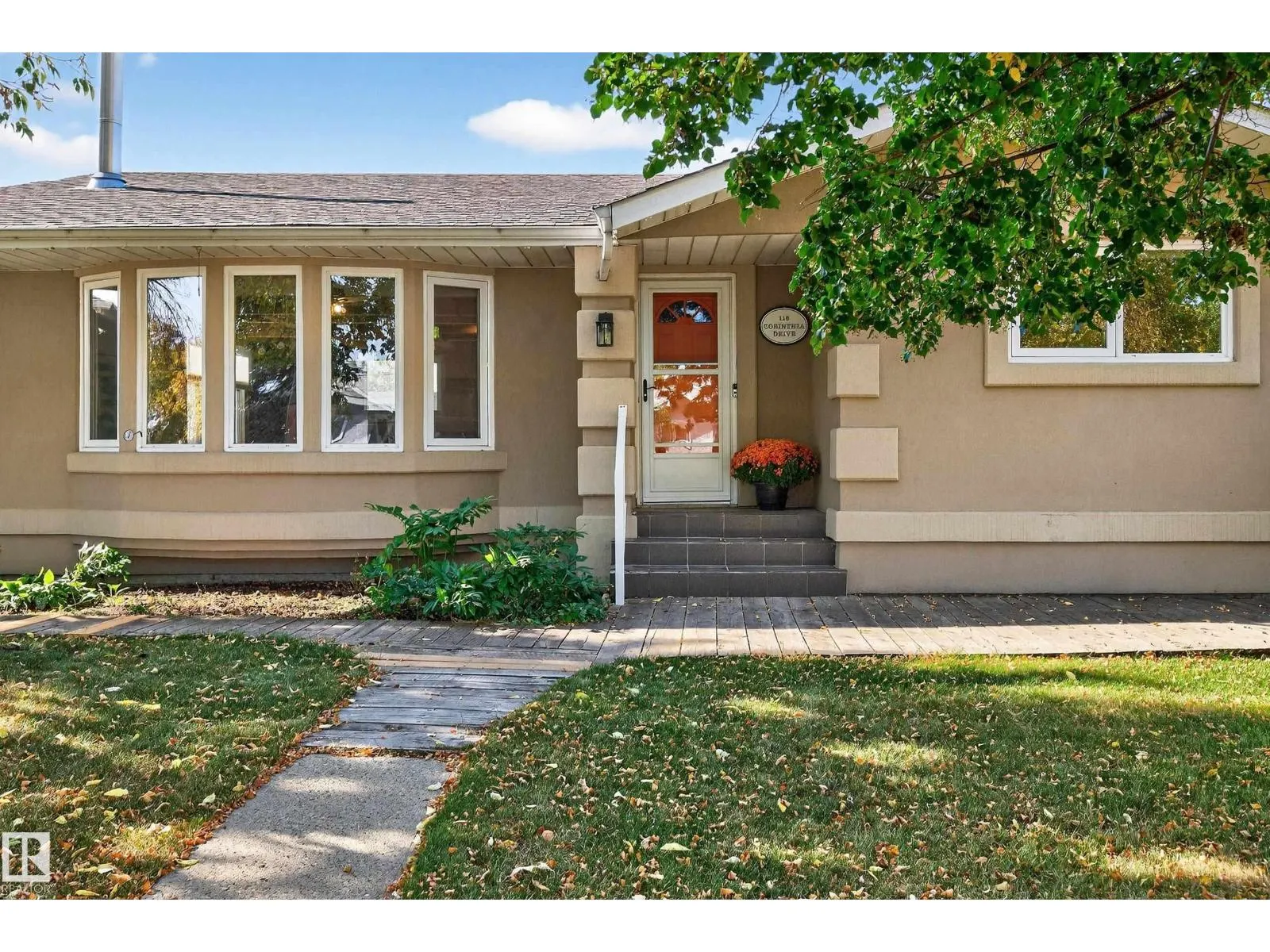 116 CORINTHIA DR
