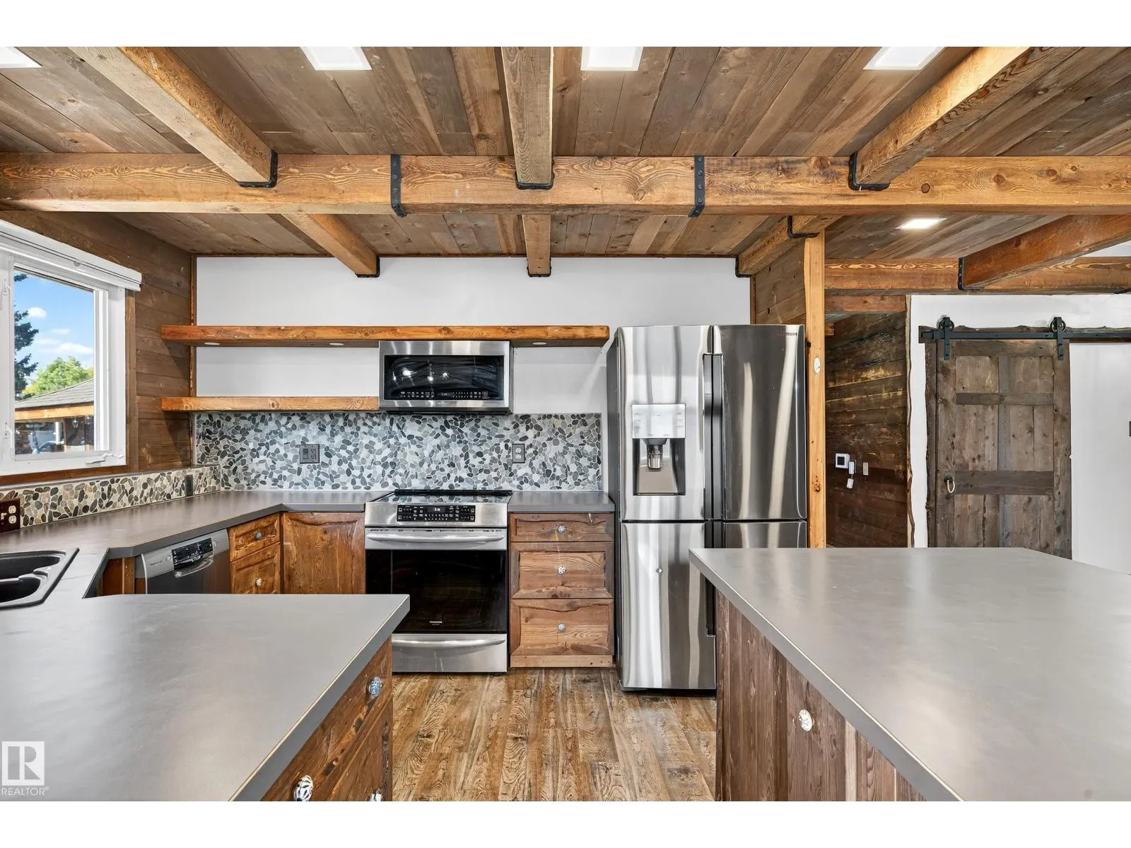 116 CORINTHIA DR