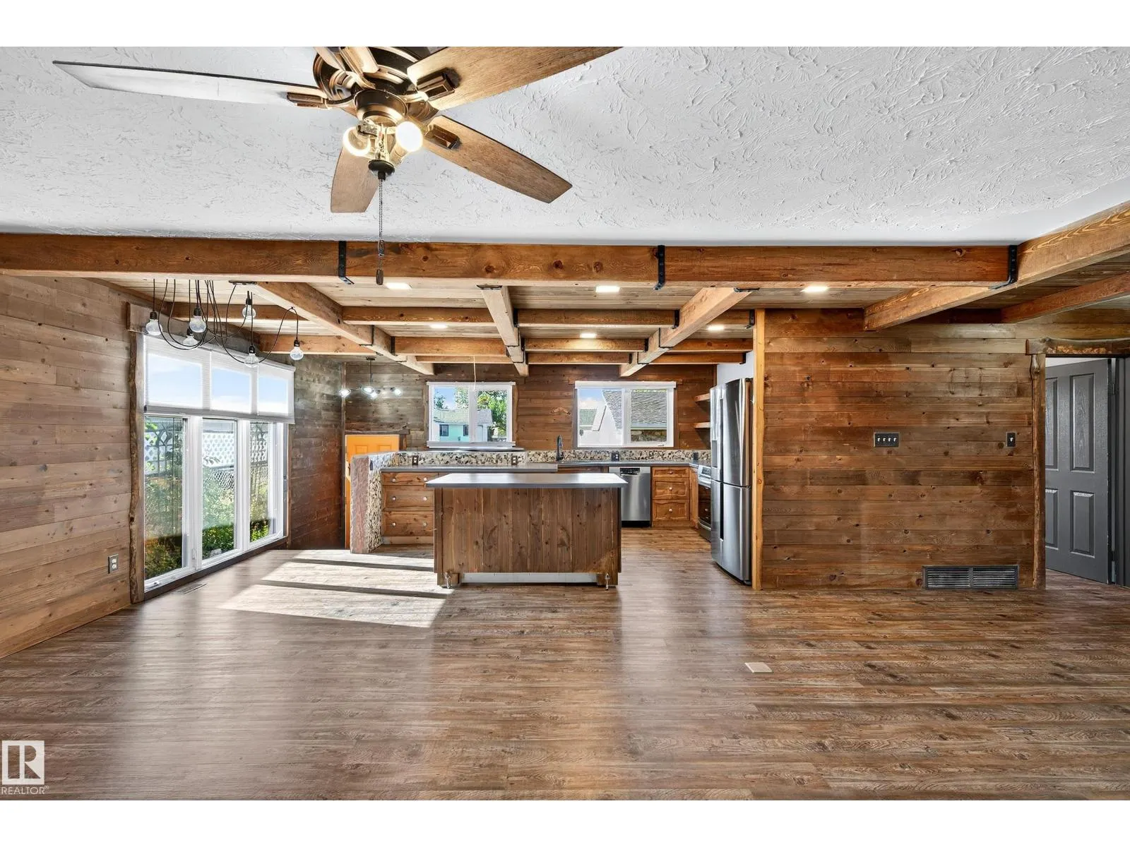 116 CORINTHIA DR