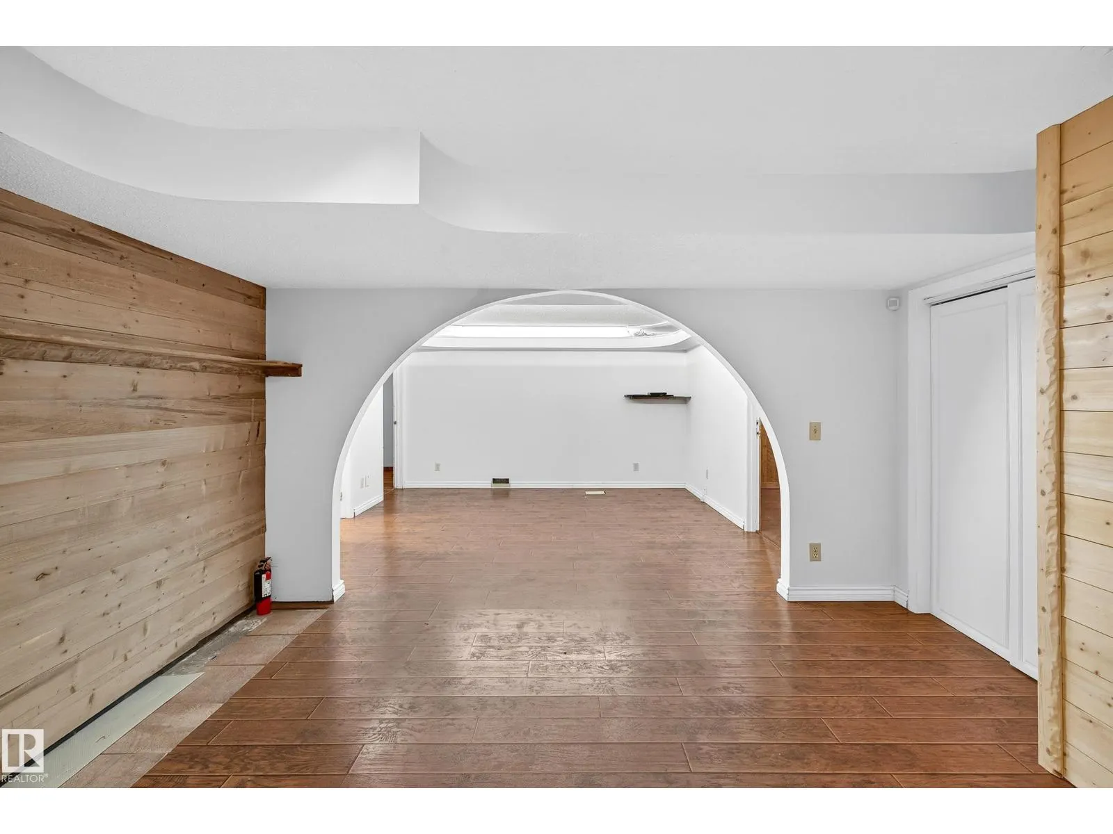 116 CORINTHIA DR