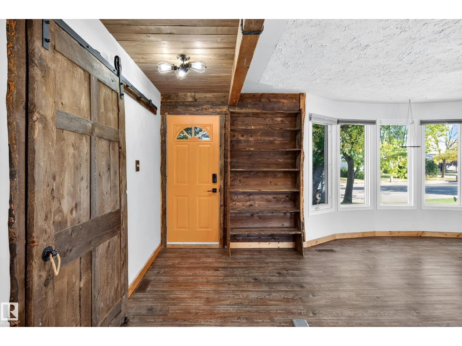 116 CORINTHIA DR