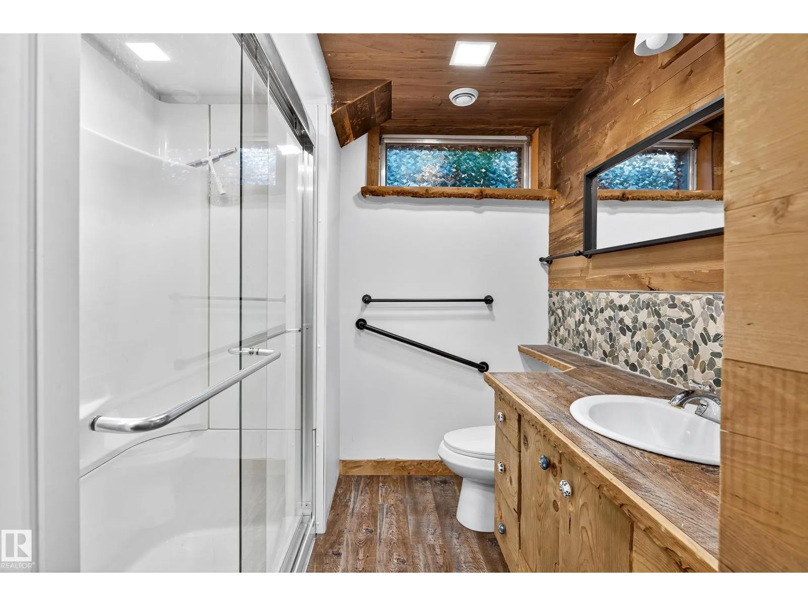 116 CORINTHIA DR