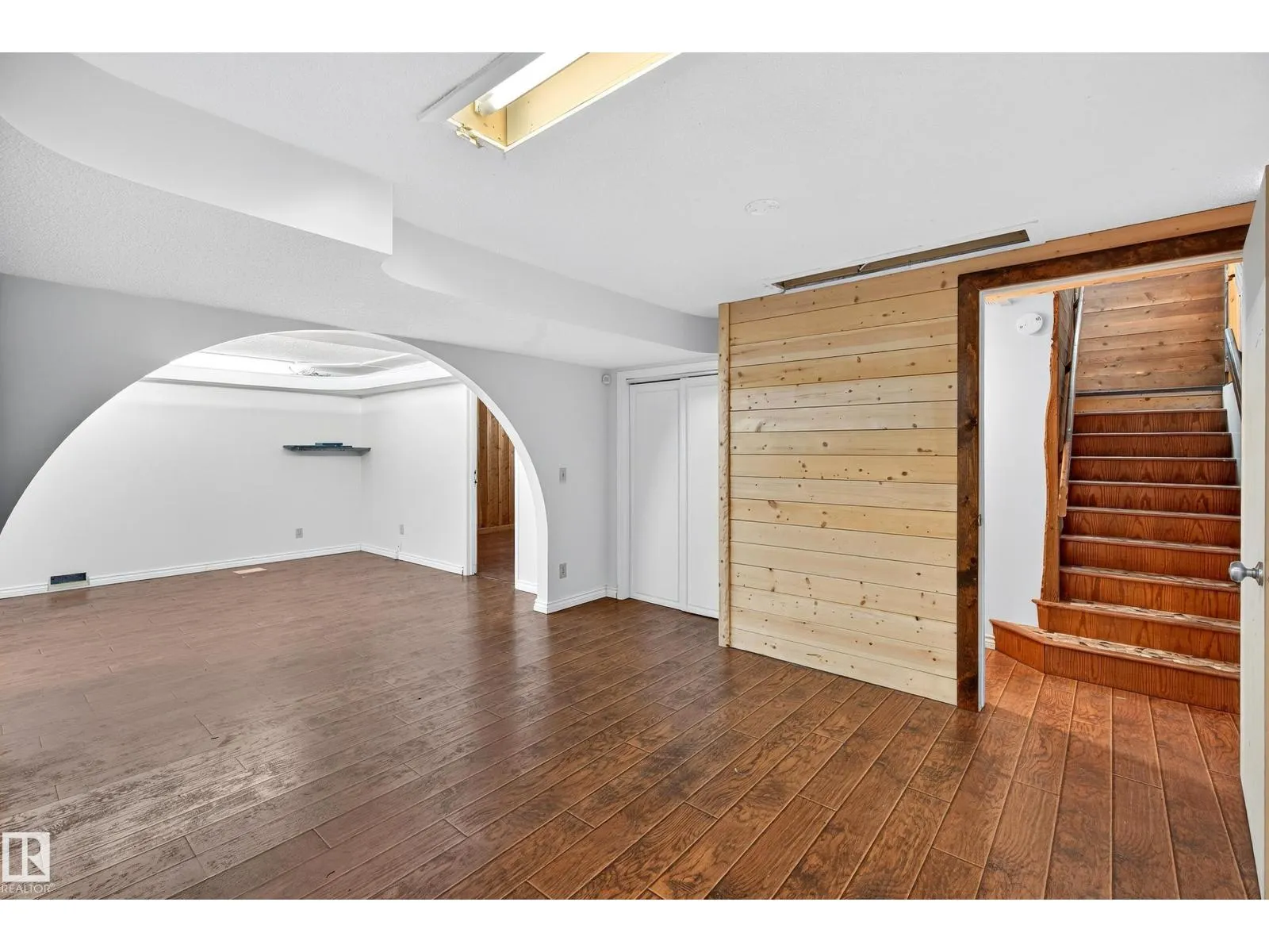116 CORINTHIA DR
