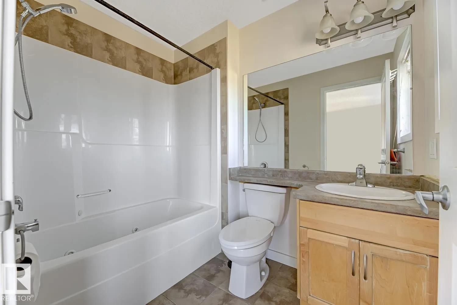 #35 13215 153 AV NW