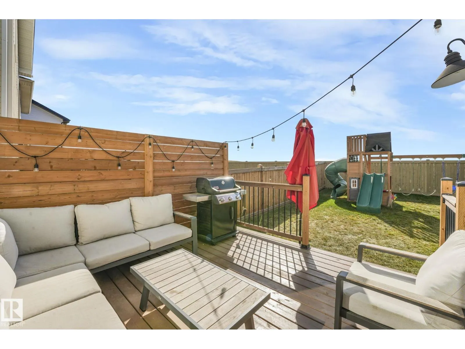 37 SPRINGBROOK WD