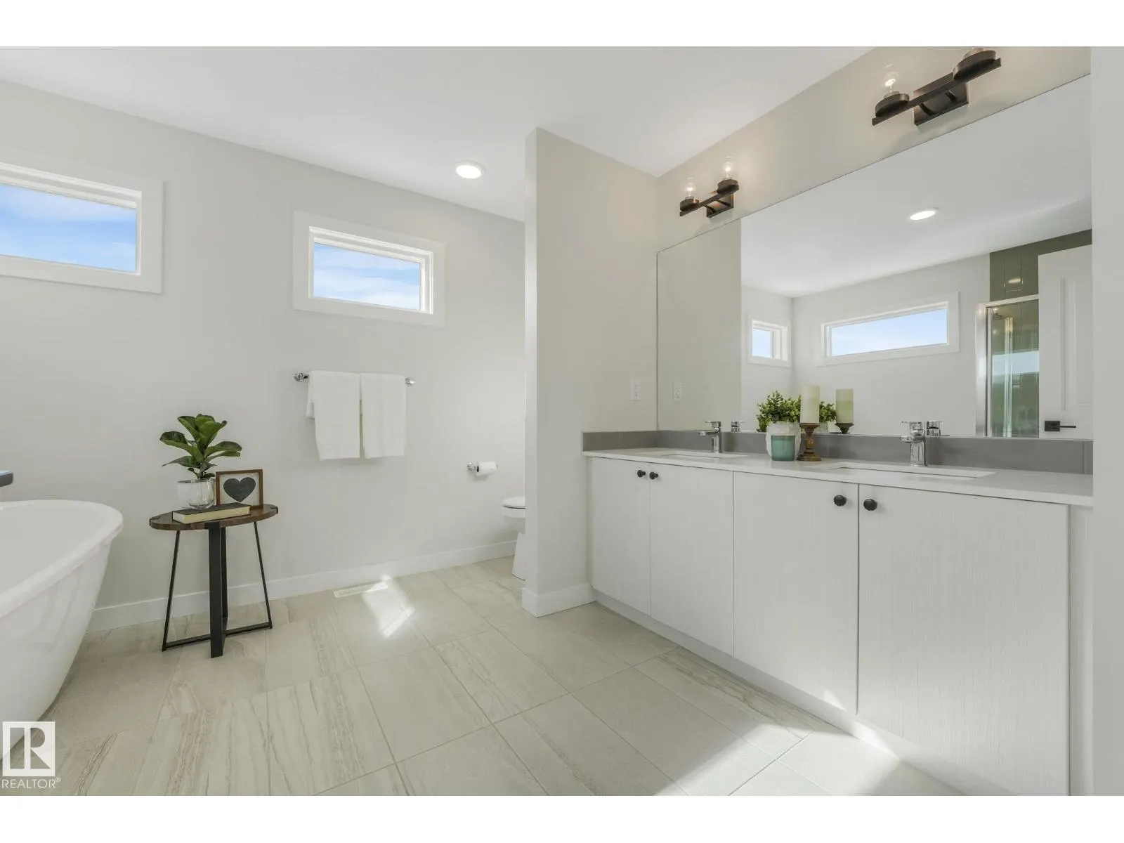37 SPRINGBROOK WD