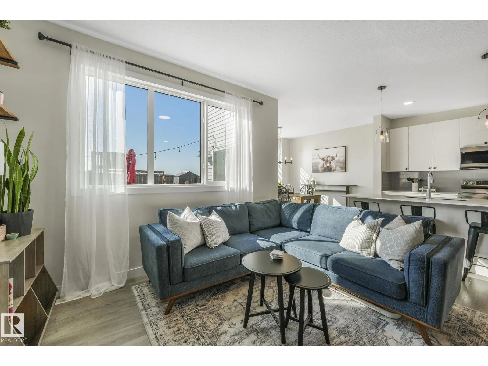 37 SPRINGBROOK WD