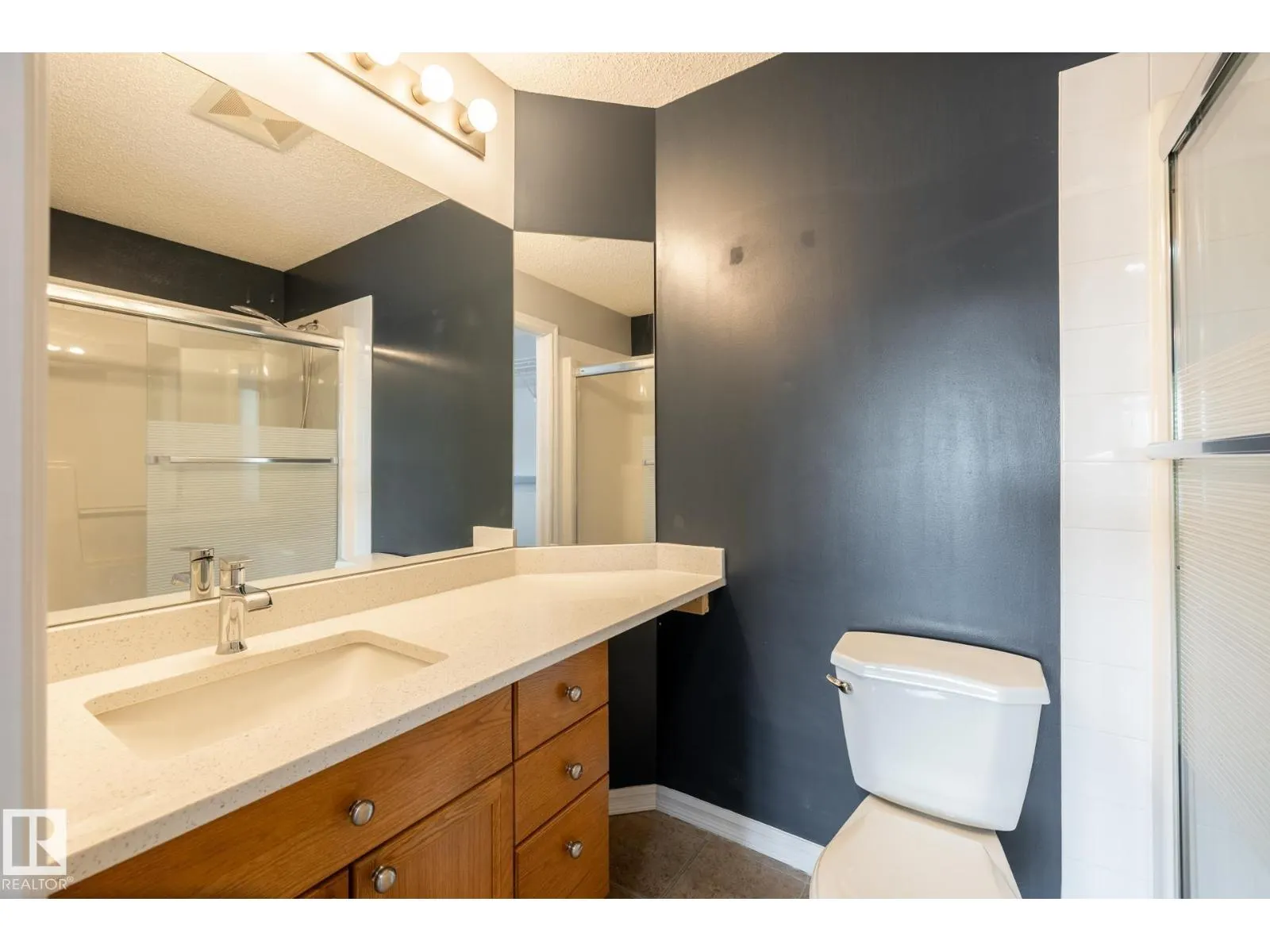 #201 4407 23 ST NW