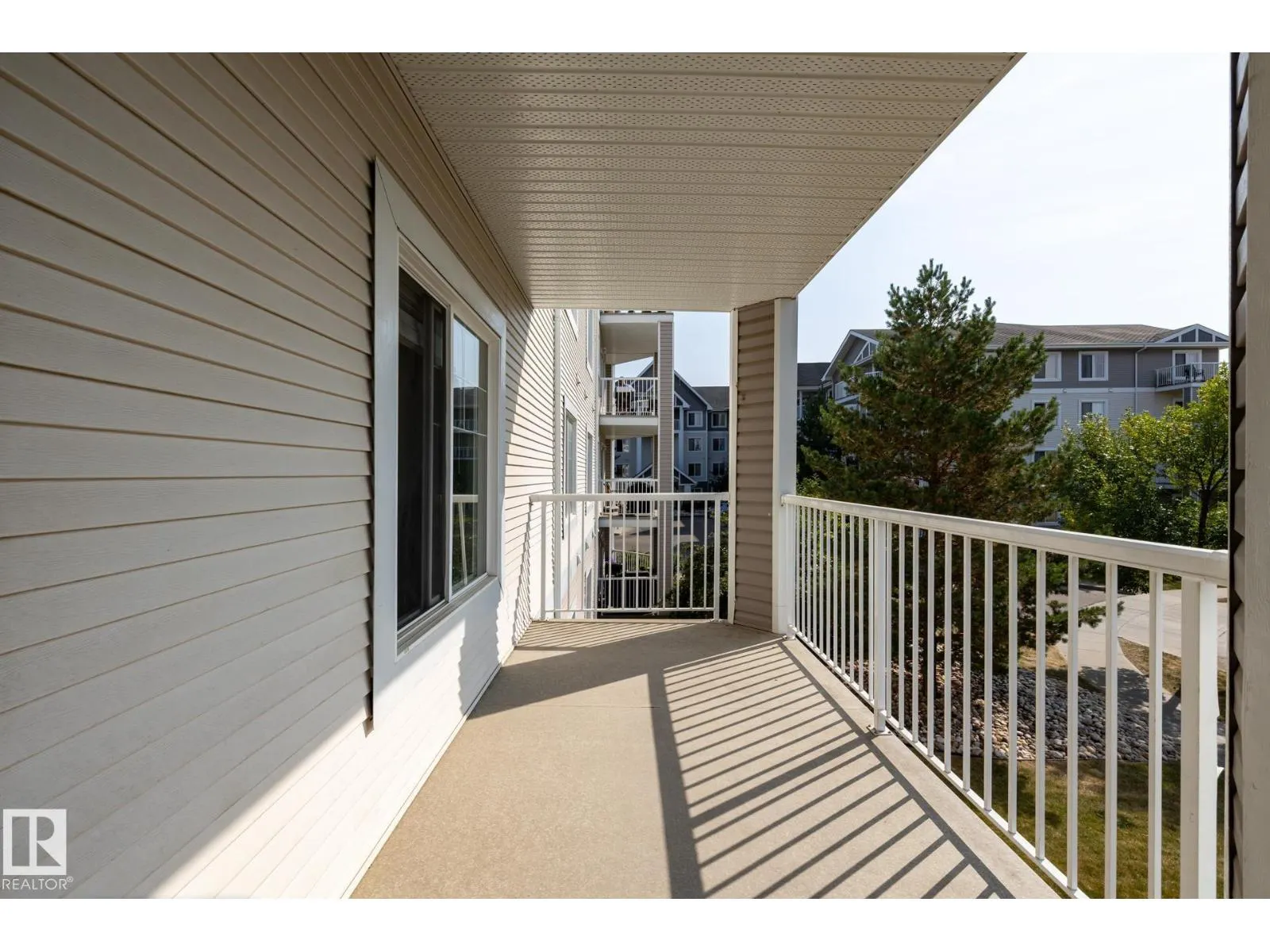 #201 4407 23 ST NW