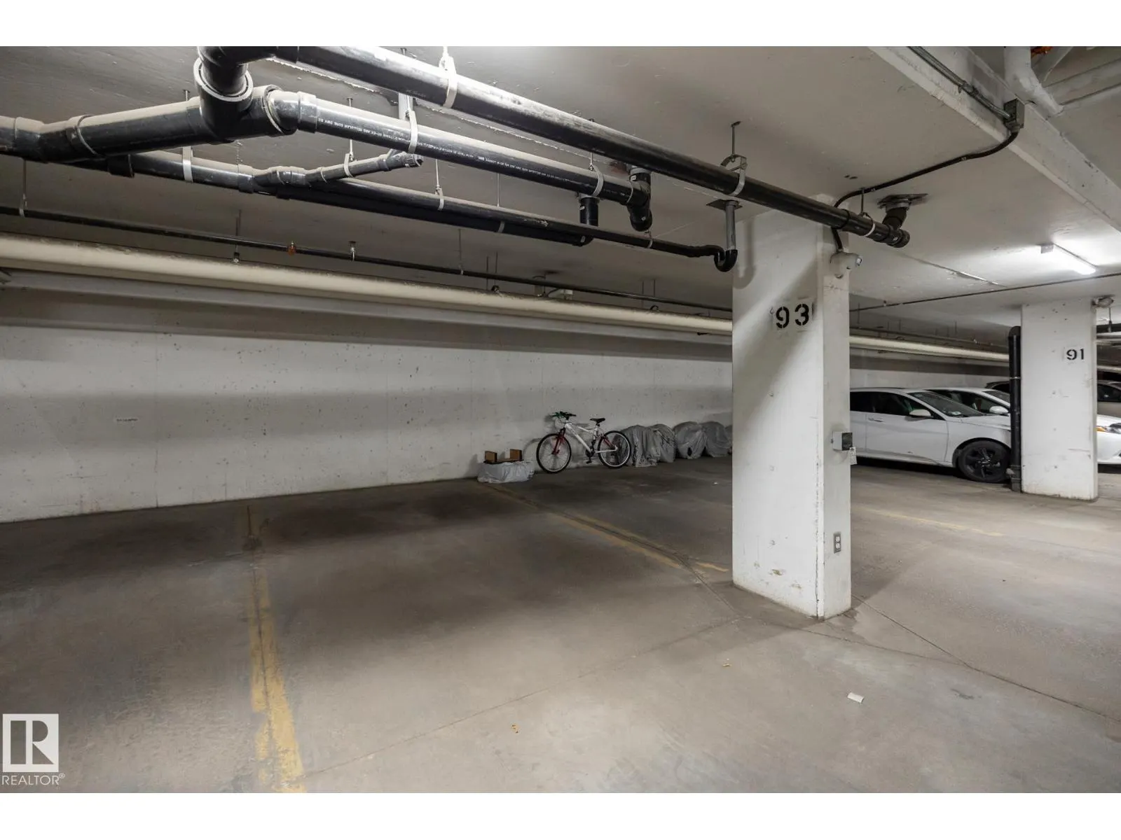 #201 4407 23 ST NW