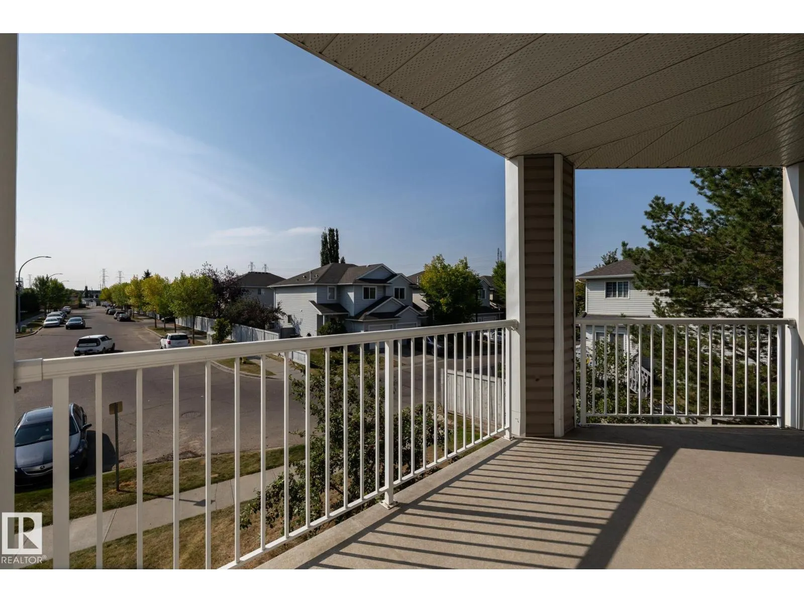 #201 4407 23 ST NW