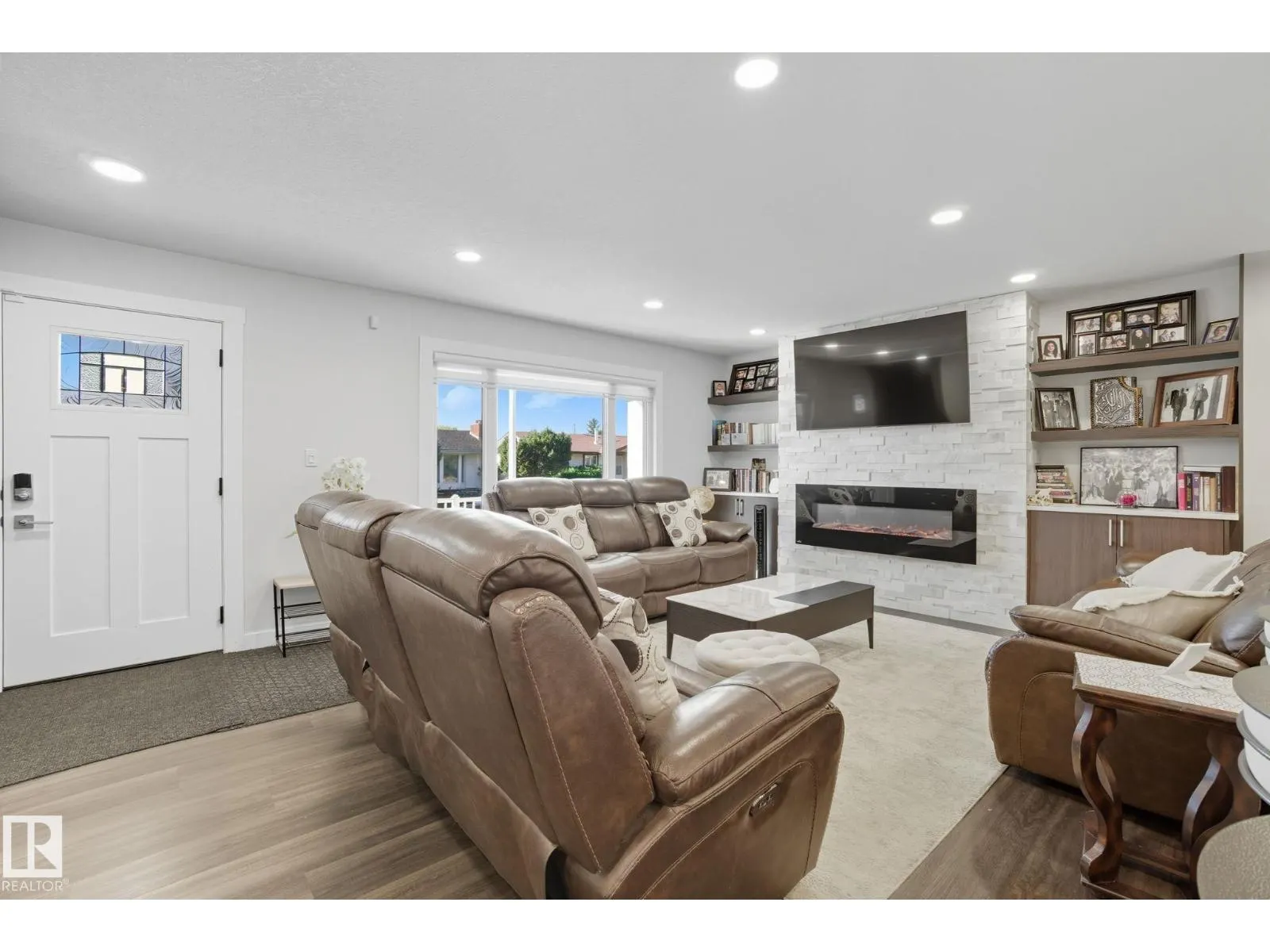11620 151 AV NW