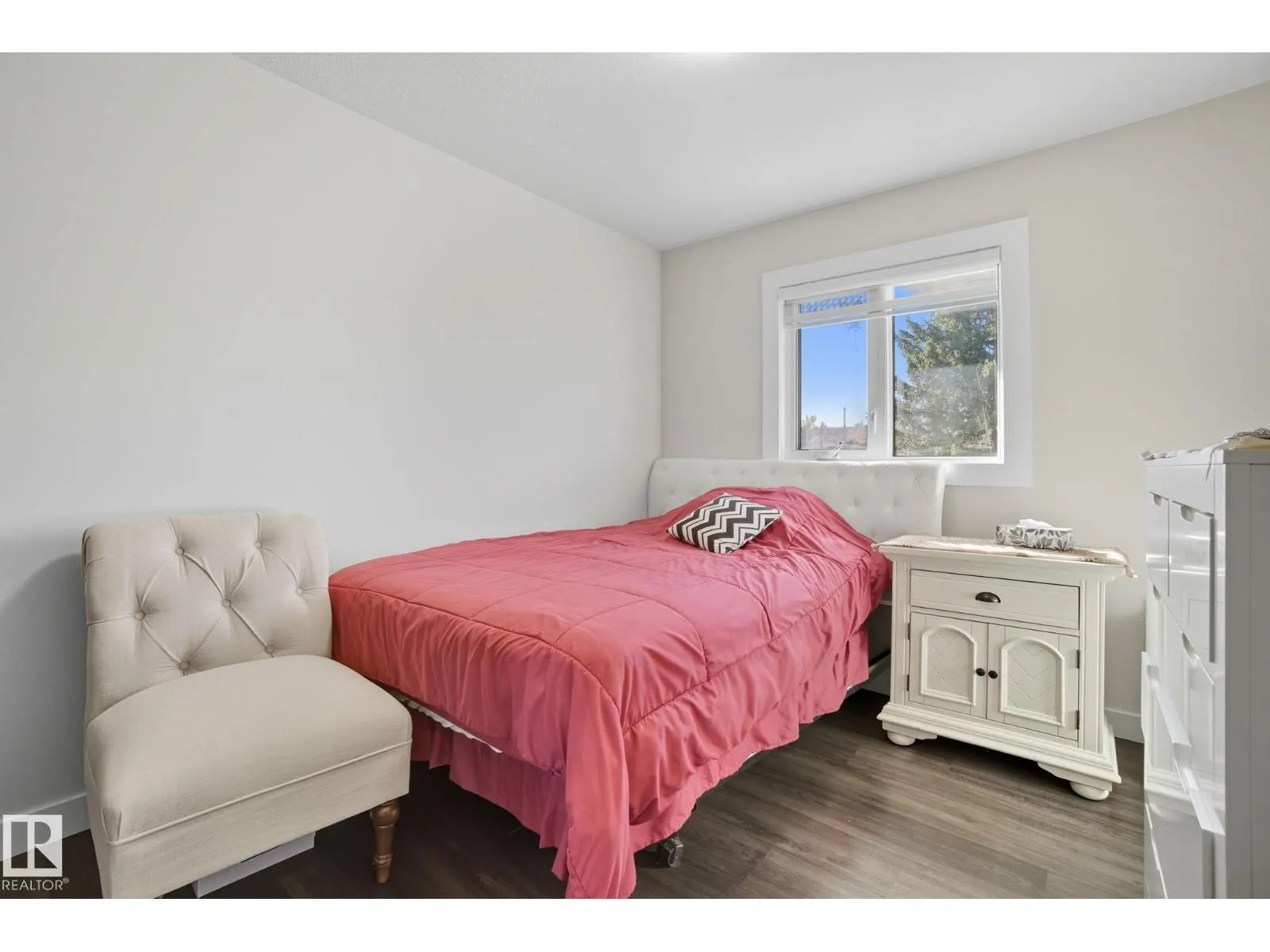 11620 151 AV NW