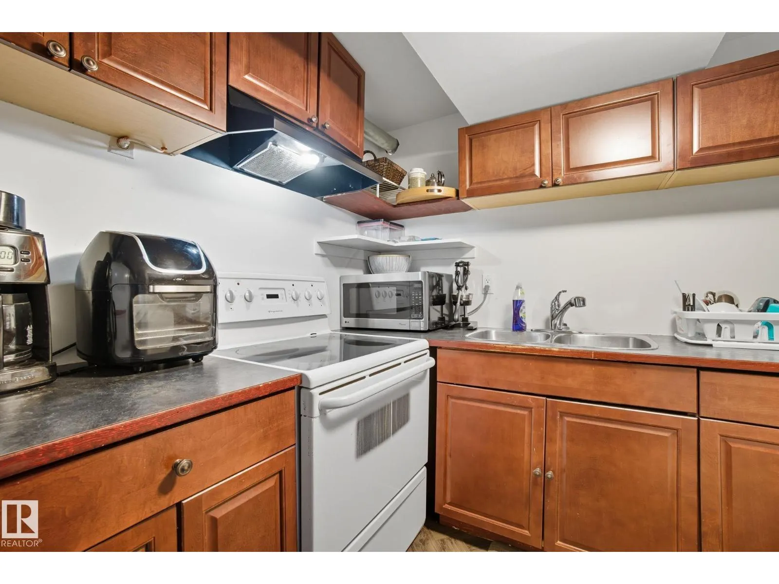 11620 151 AV NW