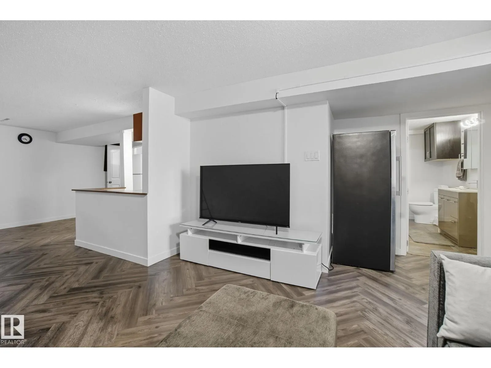 11620 151 AV NW