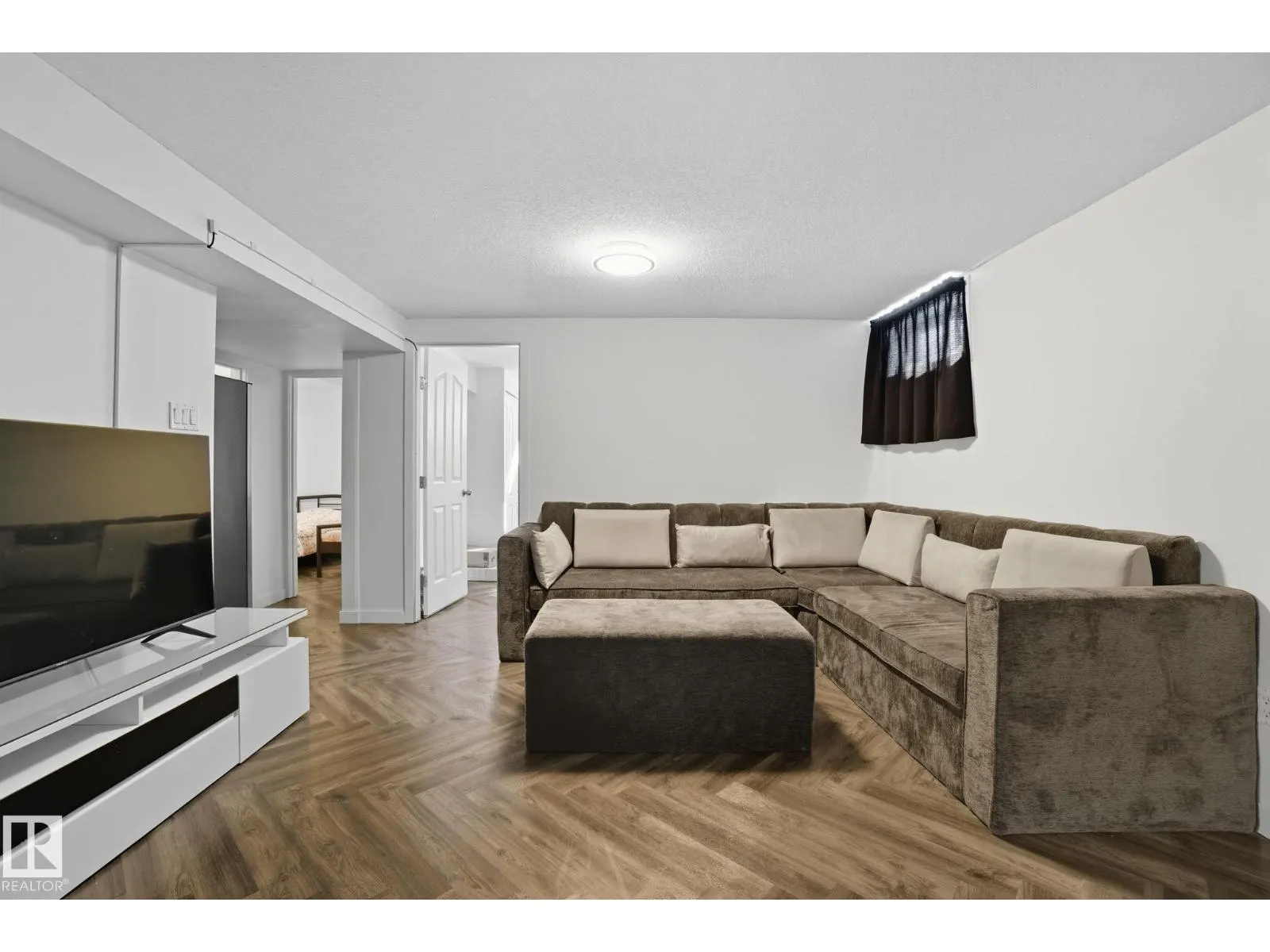 11620 151 AV NW