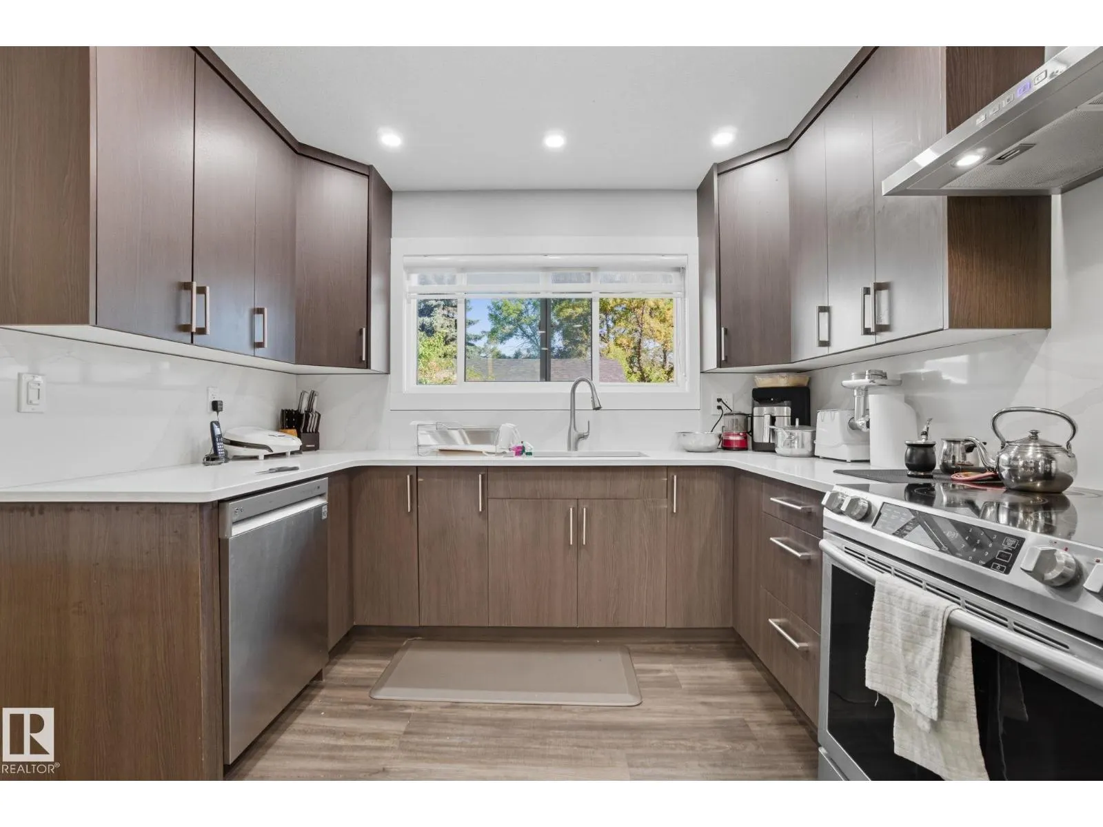 11620 151 AV NW