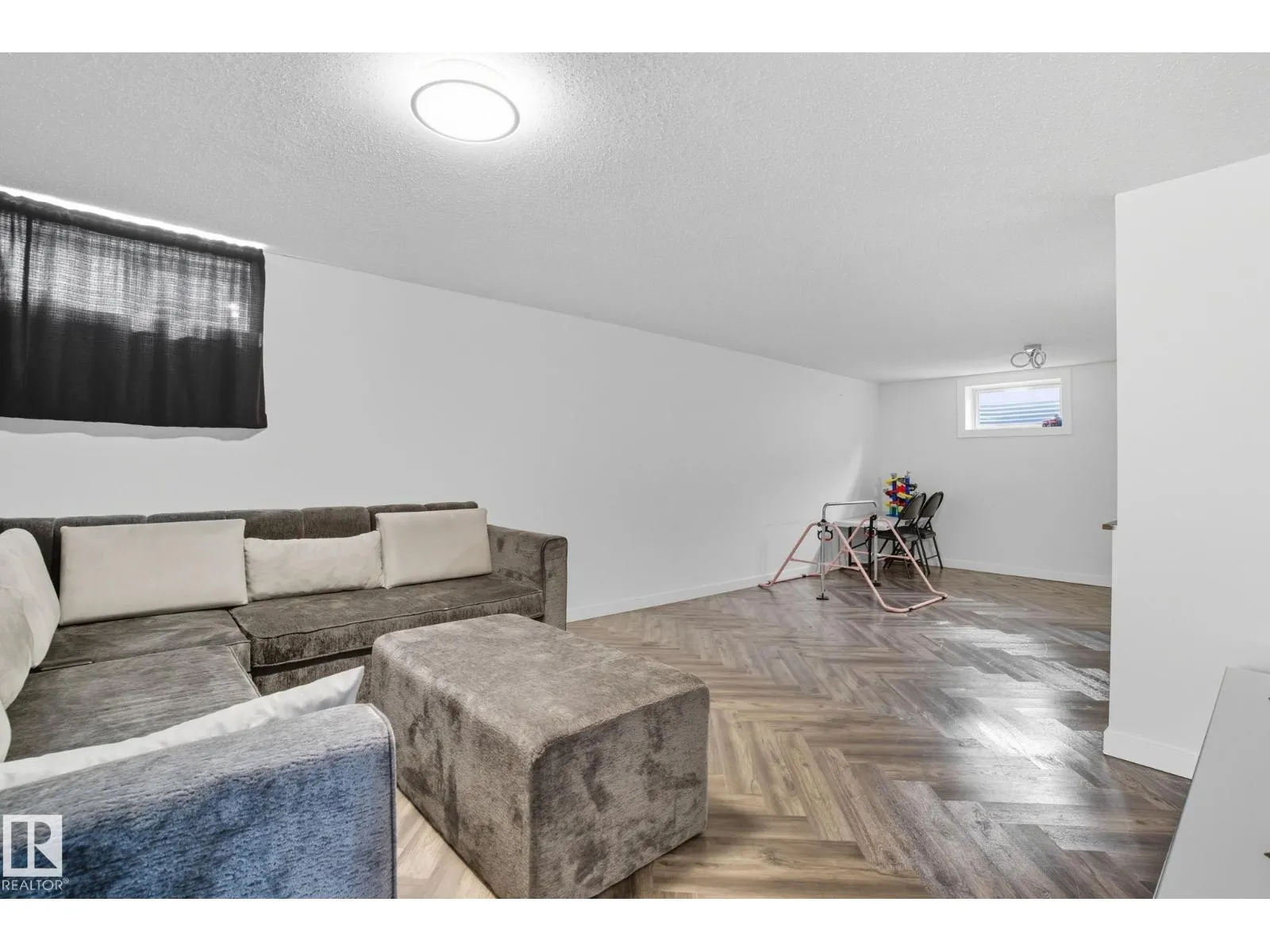 11620 151 AV NW