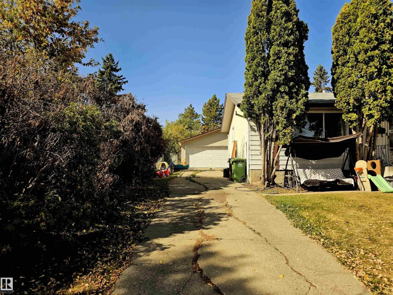 26 ALCOTT CR