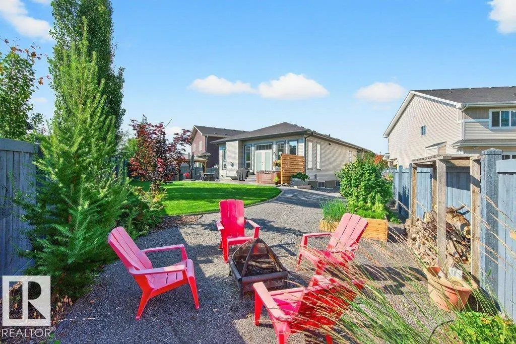8220 GOURLAY CL NW