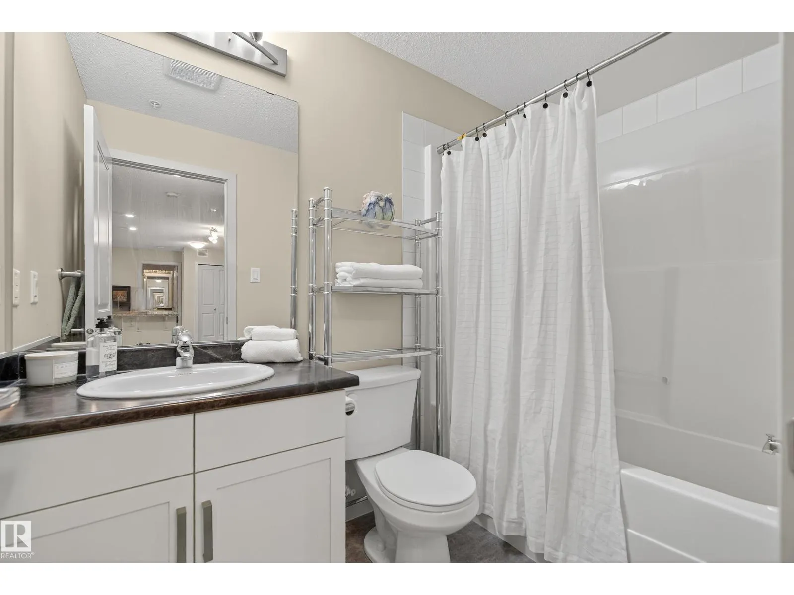 #133 390 WINDERMERE RD NW NW
