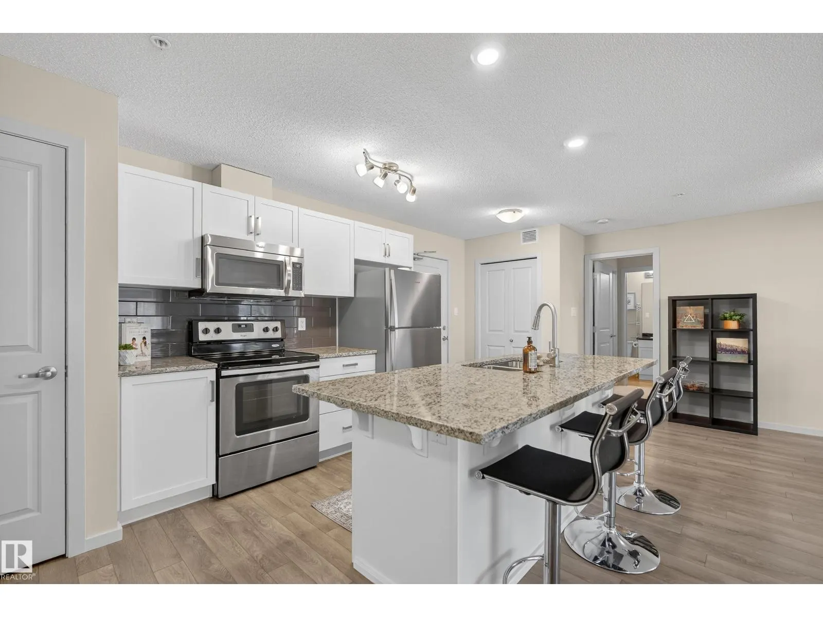 #133 390 WINDERMERE RD NW NW