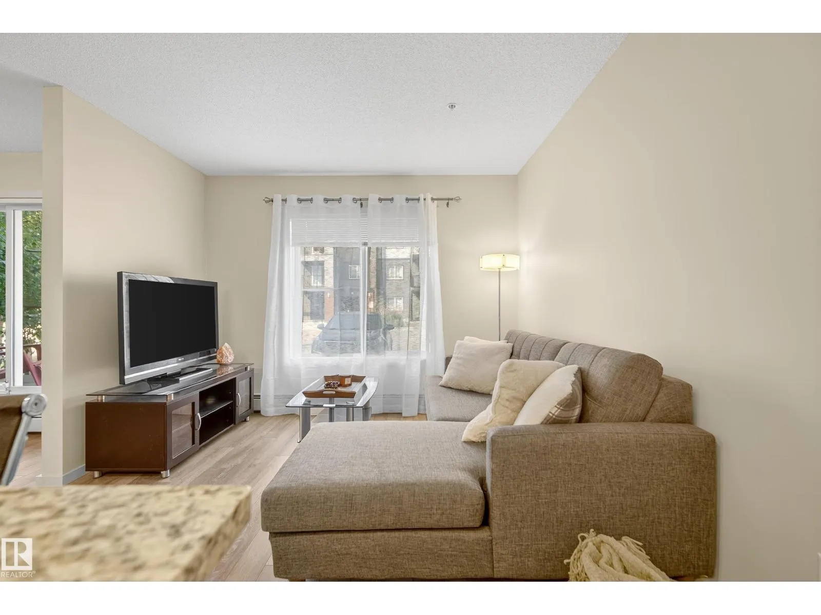 #133 390 WINDERMERE RD NW NW