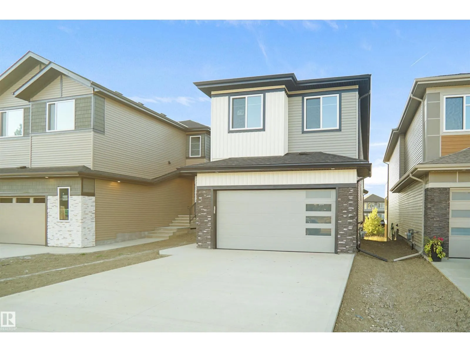 79 MEADOWGROVE LANE