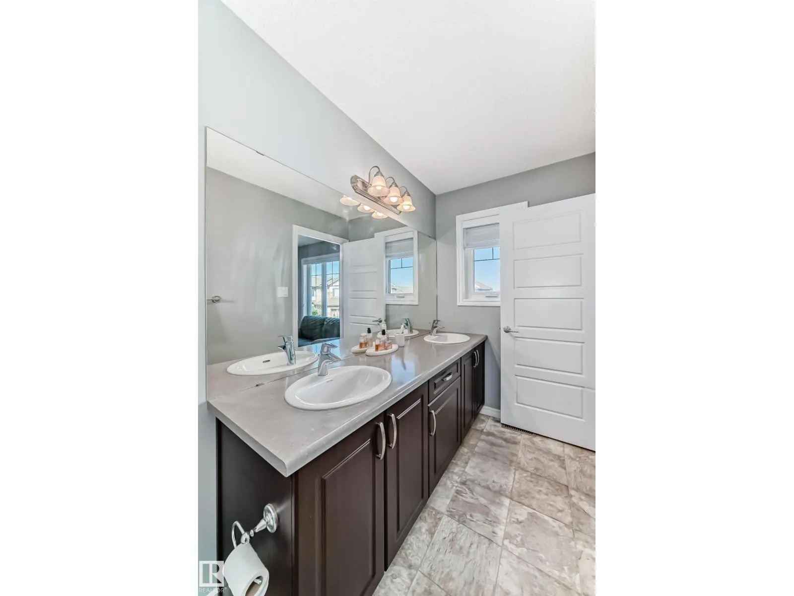 3396 Cutler CR SW