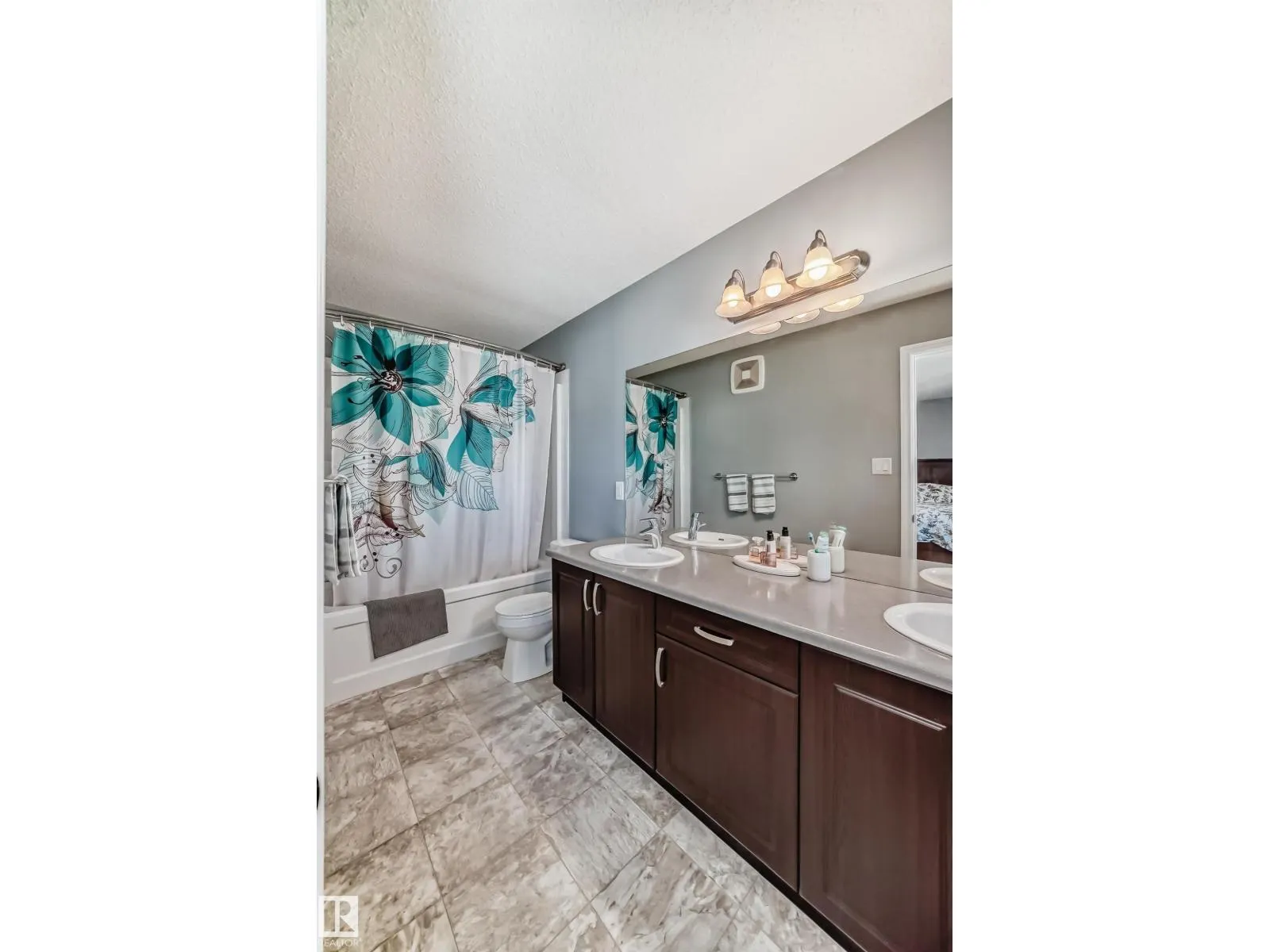 3396 Cutler CR SW