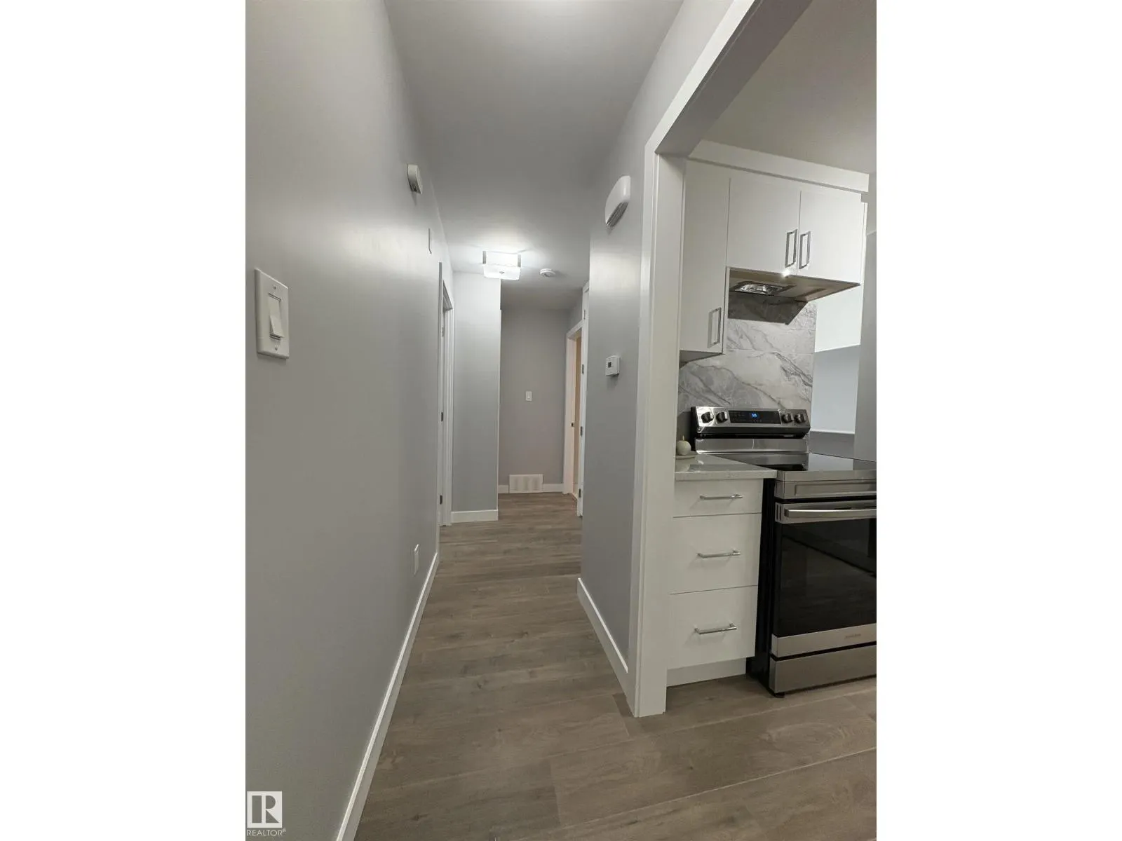 204 SURREY GARDENS GD NW