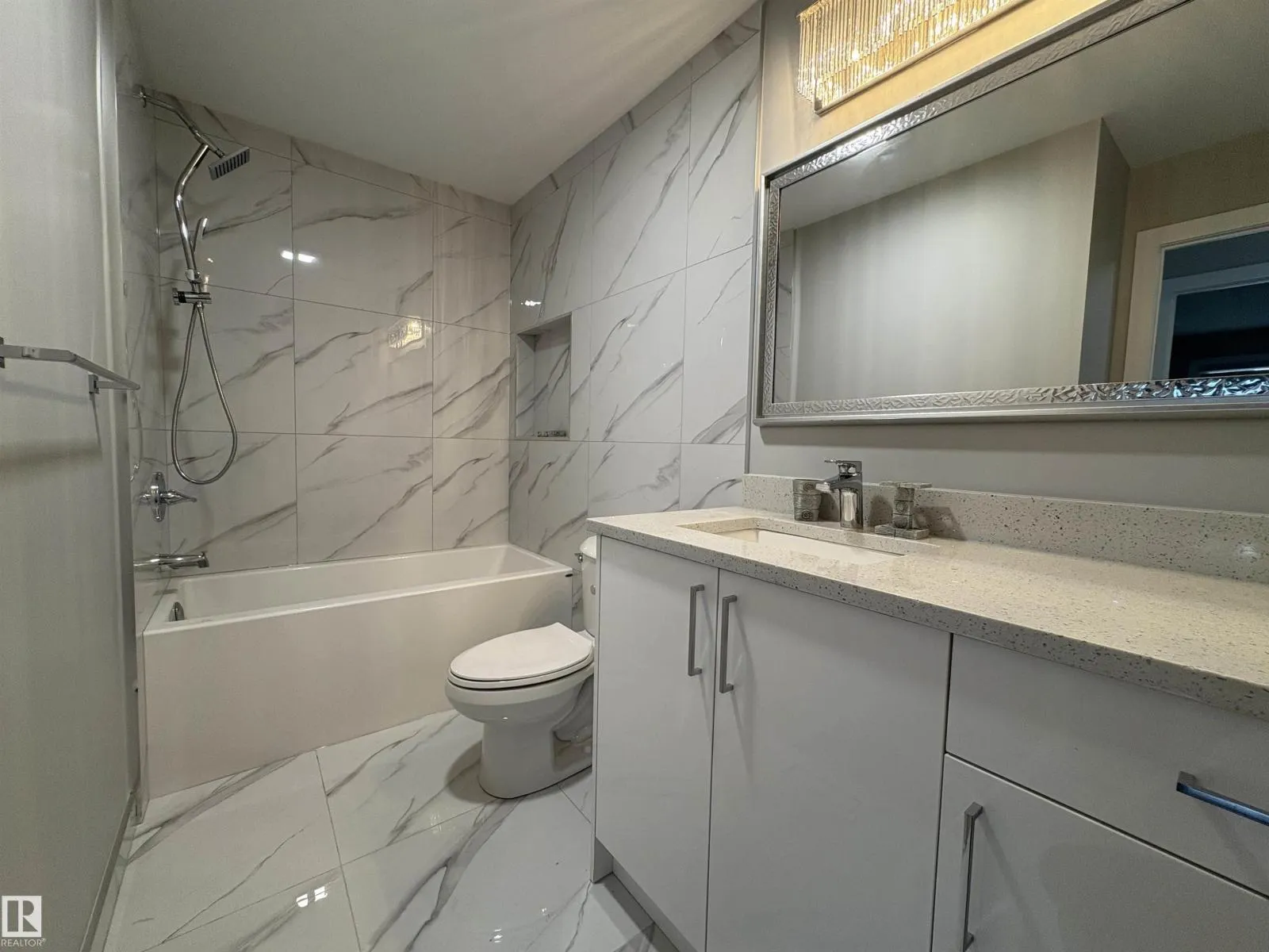 204 SURREY GARDENS GD NW