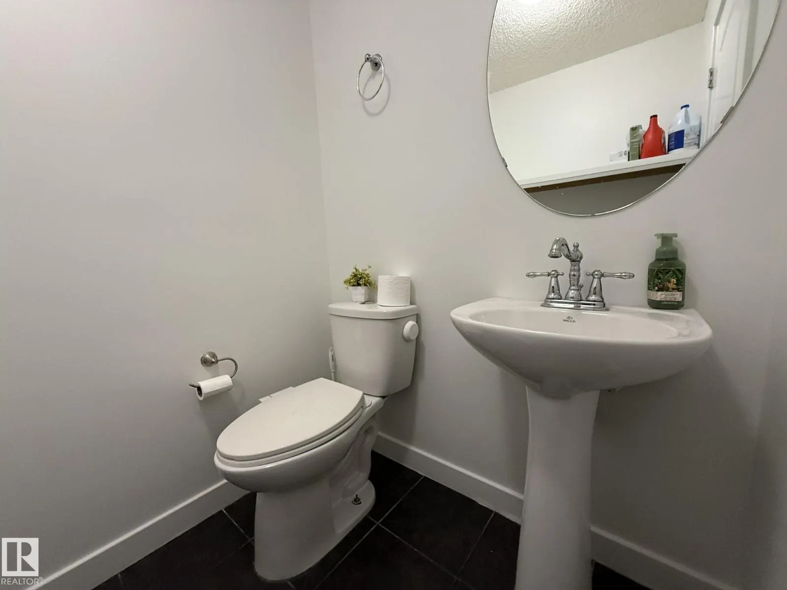 #13 14208 36 ST NW