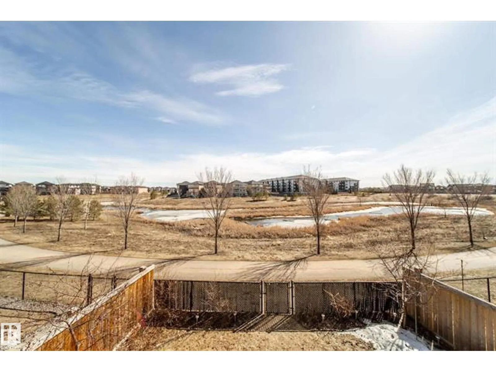 642 ALBANY WY NW