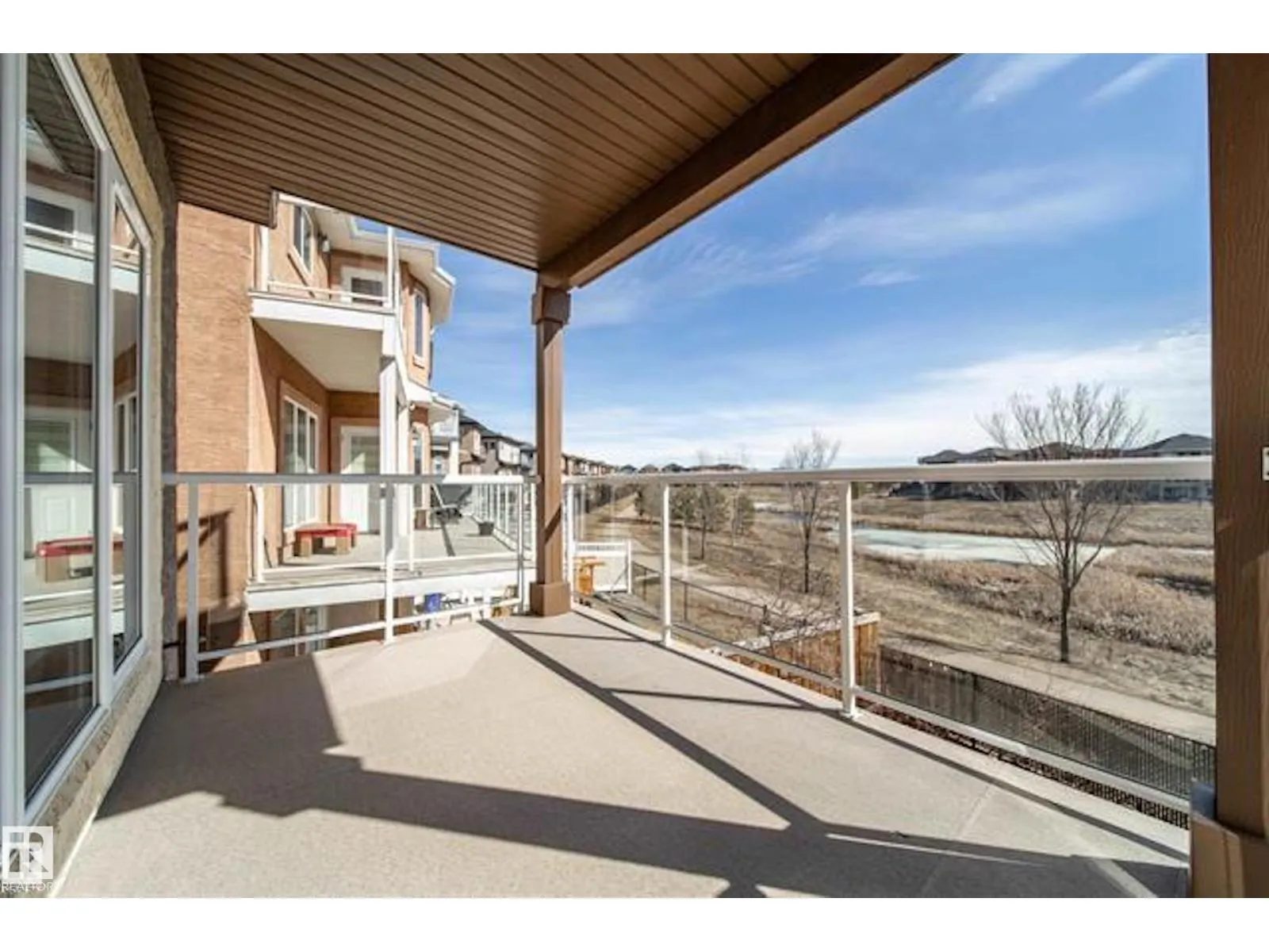 642 ALBANY WY NW
