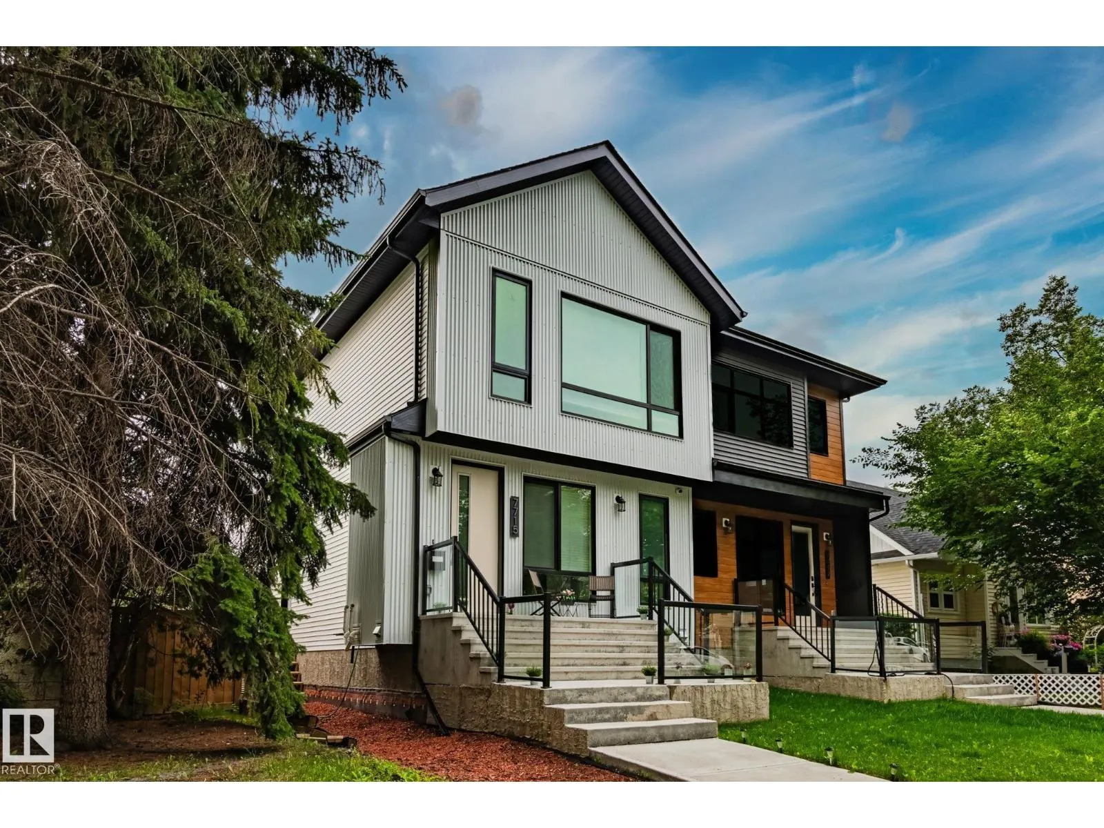 7715 78 AV NW