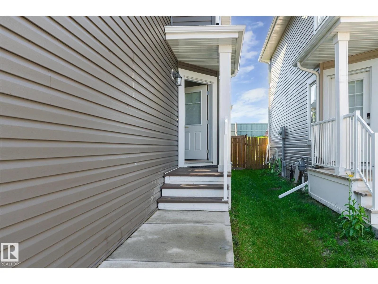 1416 169 ST SW