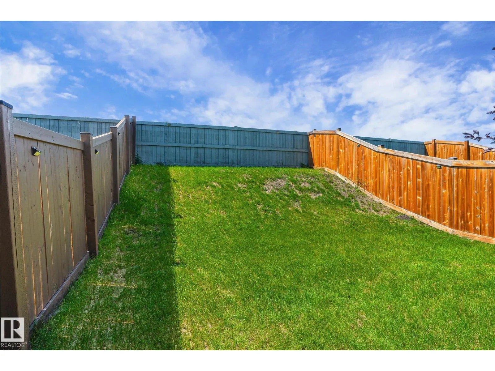 1416 169 ST SW