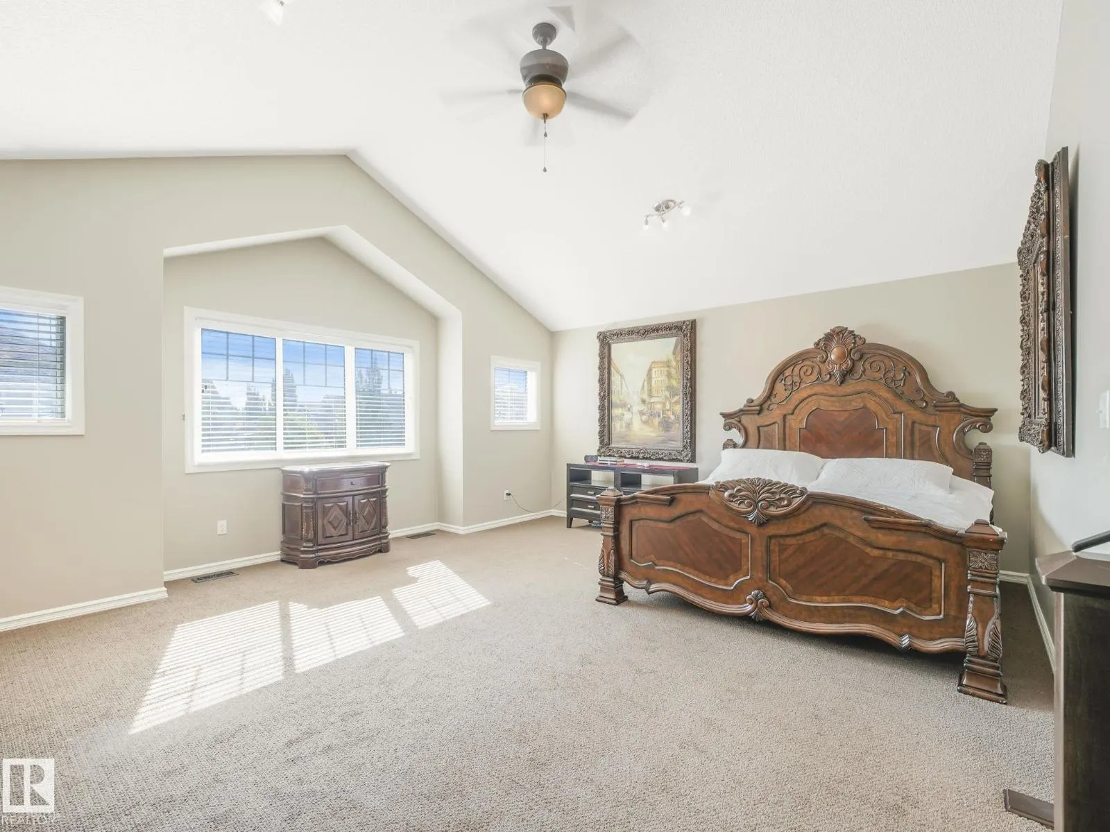 1924 86 ST SW