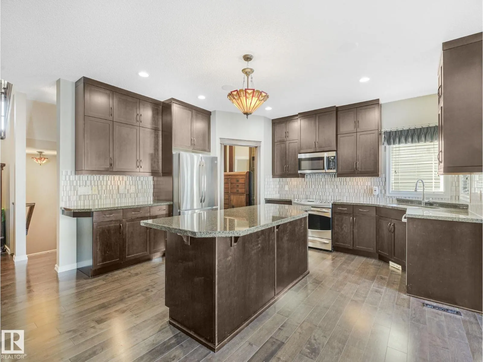 1924 86 ST SW