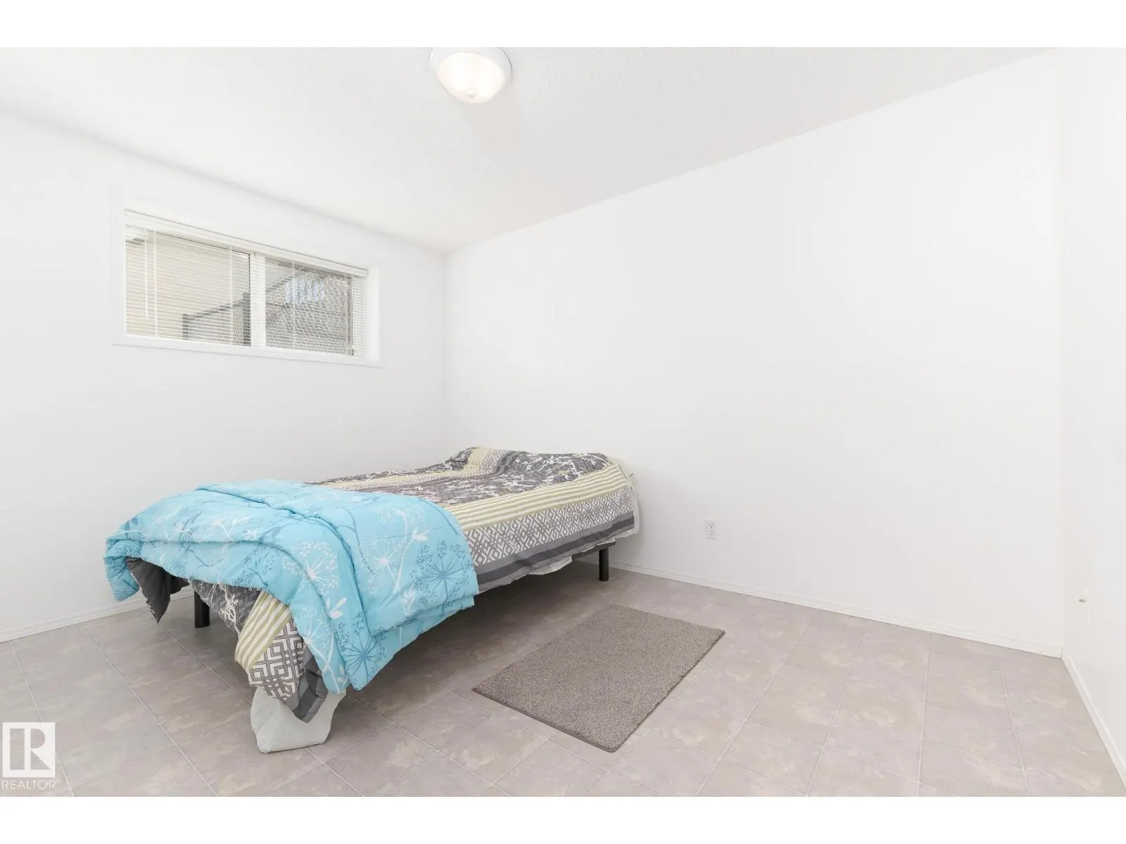 5 LANGLEY CR