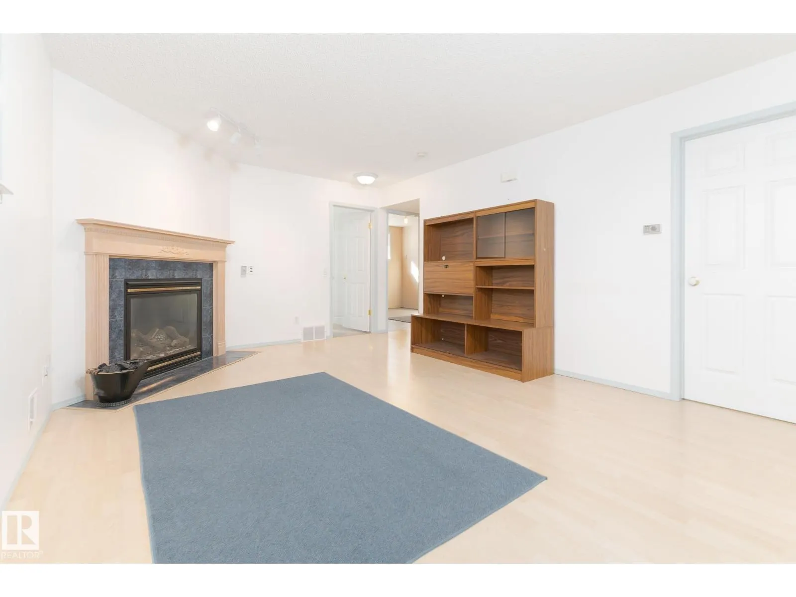 5 LANGLEY CR