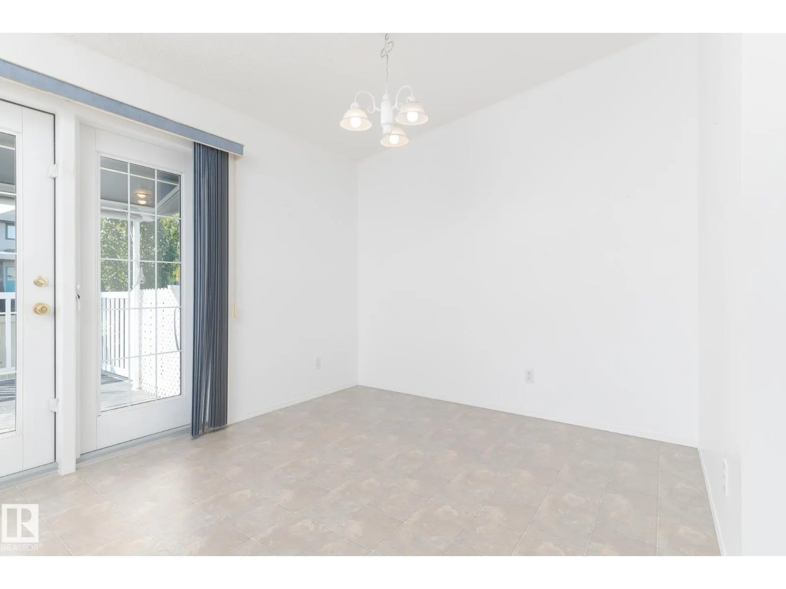 5 LANGLEY CR