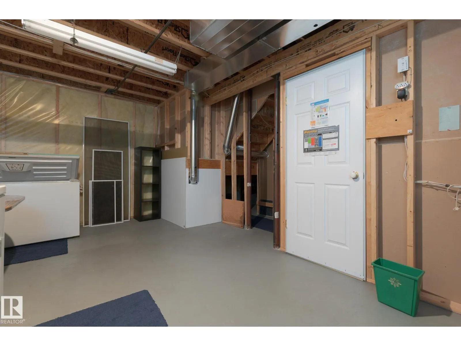 5 LANGLEY CR