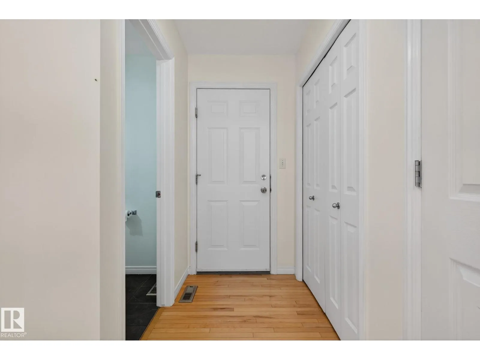 22 ELBOW PL