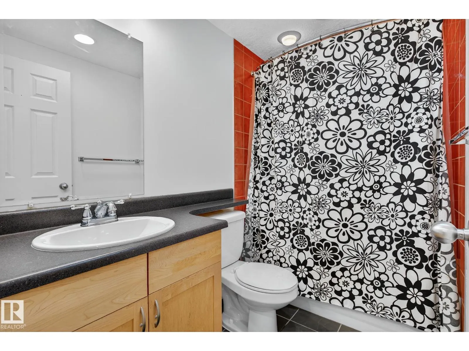 22 ELBOW PL