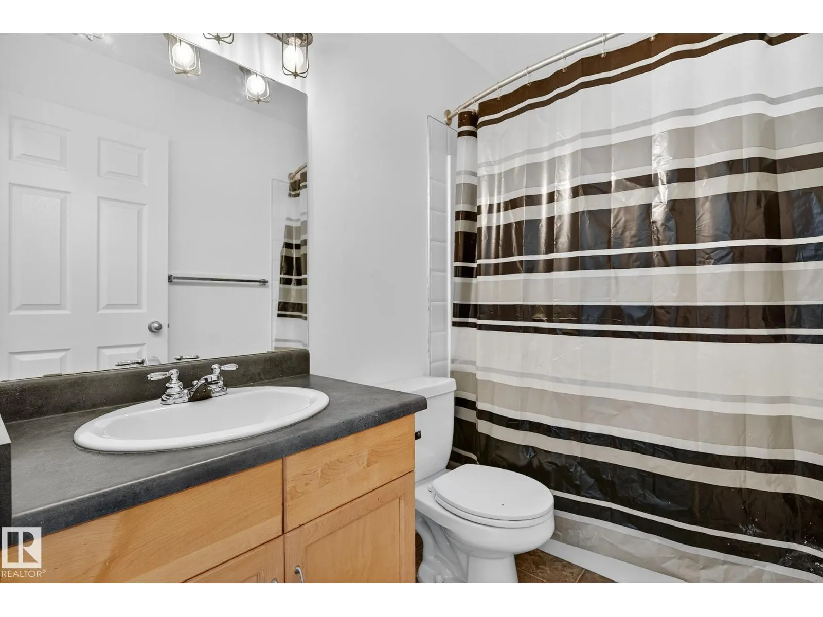 22 ELBOW PL