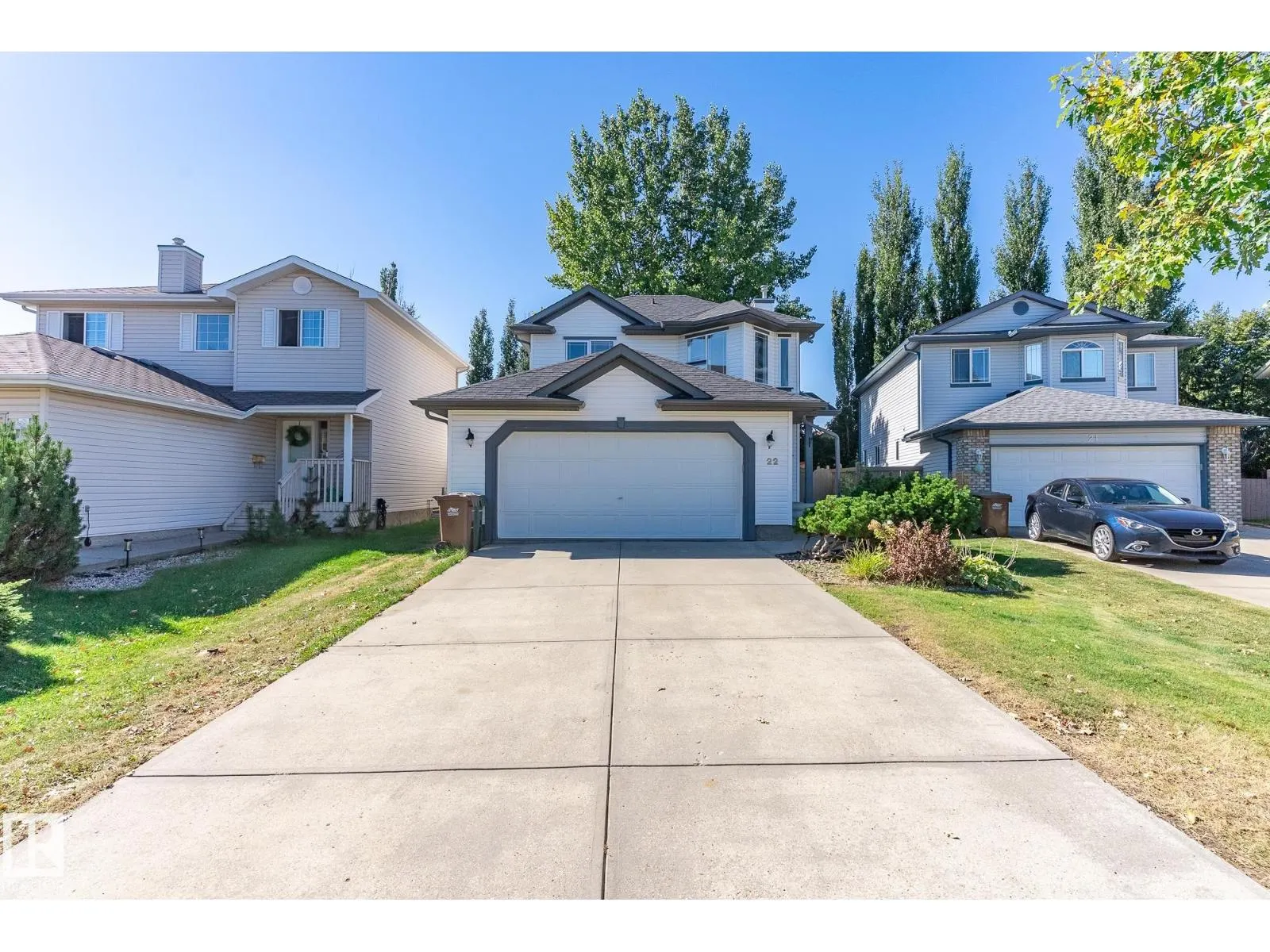 22 ELBOW PL